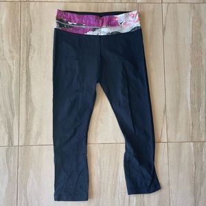 Lululemon Capri Leggings, Size: 6